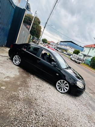 VOLKSWAGEN POLO SEDAN 1.6 8V GASOLINA 4P MANUAL VOLKSWAGEN POLO SEDAN 1.6 8V GASOLINA 4P MANUAL